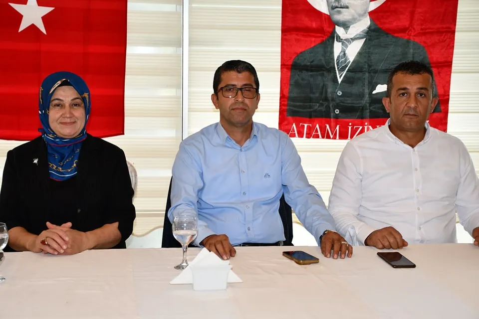 BAŞKAN BOZKURT MUHTARLAR VE BASIN MENSUPLARIYLA BİRARAYA GELDİ 