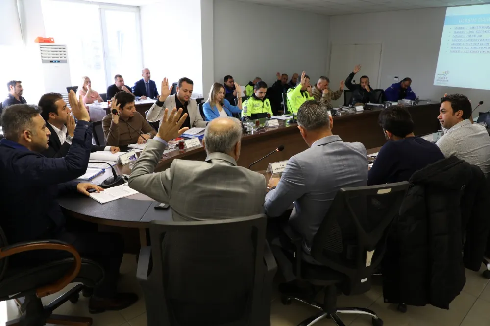 TOPLU TAŞIMA VE SERVİS İŞİ YAPAN 80 PLAKANIN DEVİR TALEPLERİ ONAYLANDI 