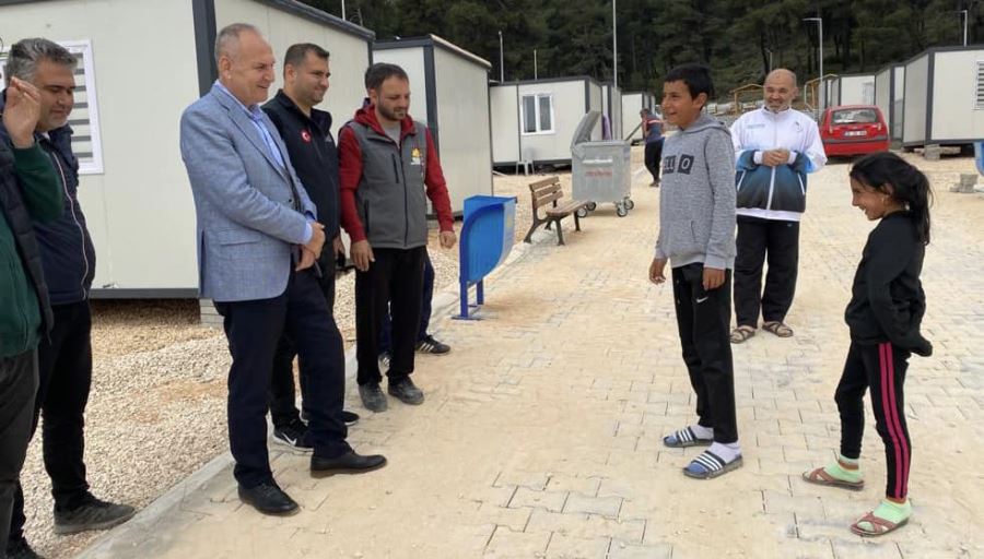 YÖNDEN; YARALARIMIZI EL BİRLİĞİ İLE SARACAĞIZ