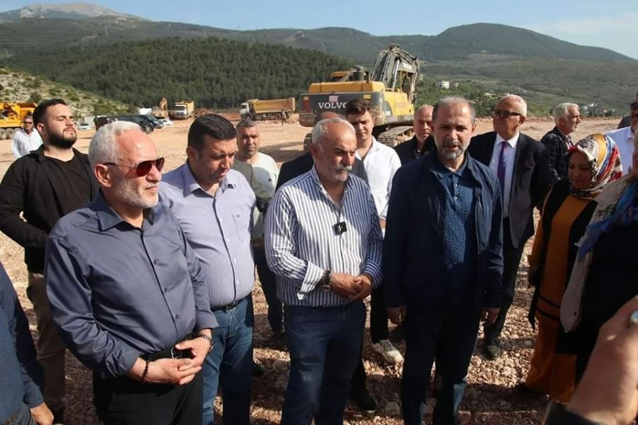 İSKENDERUN’DA DEPREM KONUTLARI HIZLA İLERLİYOR, 4 NOKTADA YAPILACAK HASTANELERİN YATAK SAYISI 1300 OLACAK!