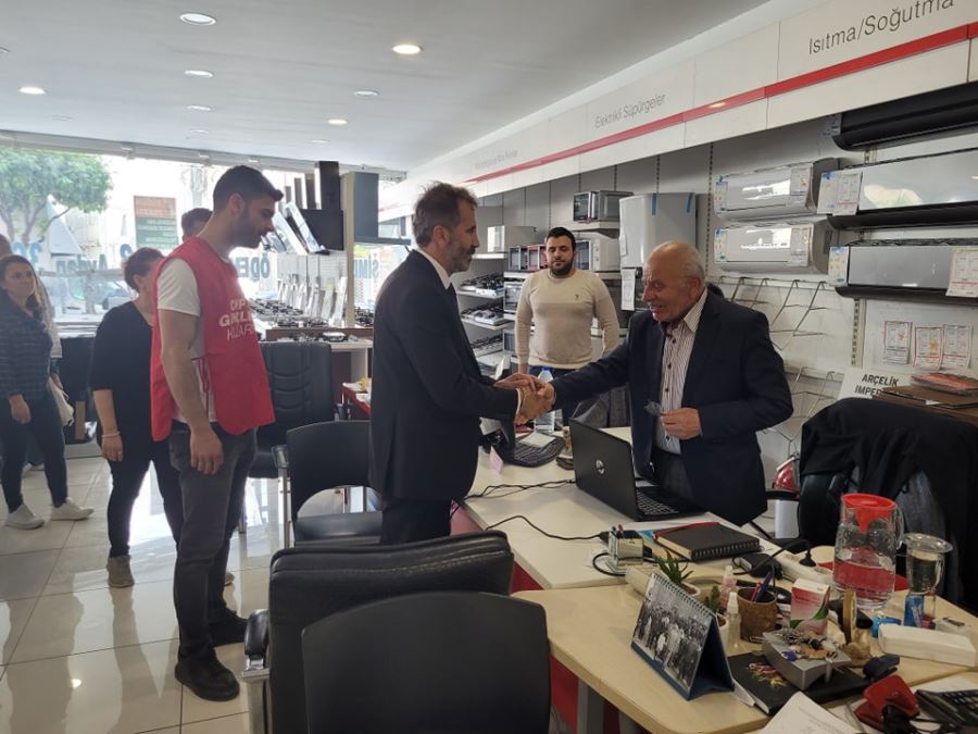 CHP HATAY MİLLETVEKİLİ SERKAN TOPAL, İSKENDERUN’DA ESNAF ZİYARETLERİNDE BULUNDU
