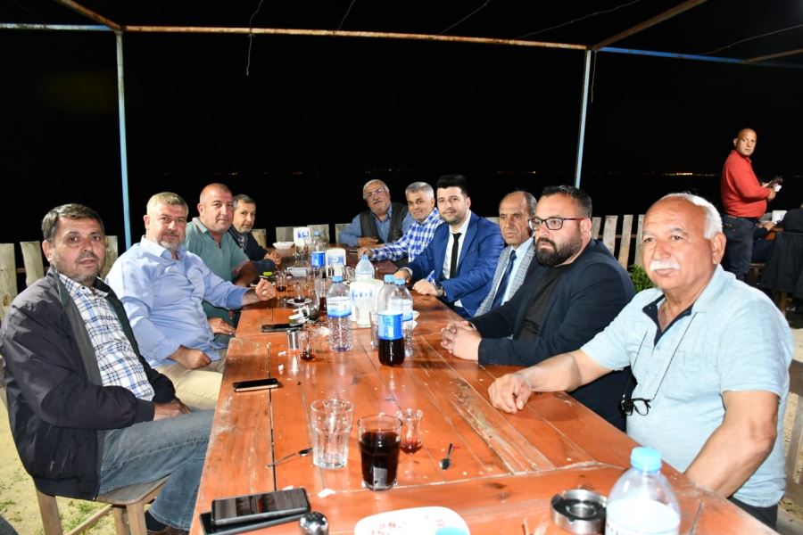 PAYAS’TA MAHALLE MUHTARLARIYLA İFTAR PROGRAMINDA ABİ, KARDEŞ DAYANIŞMASI YAŞANDI