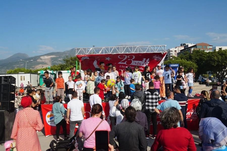 İSKENDERUN’DA 23 NİSAN ÇOCUK BAYRAMI COŞKUSU