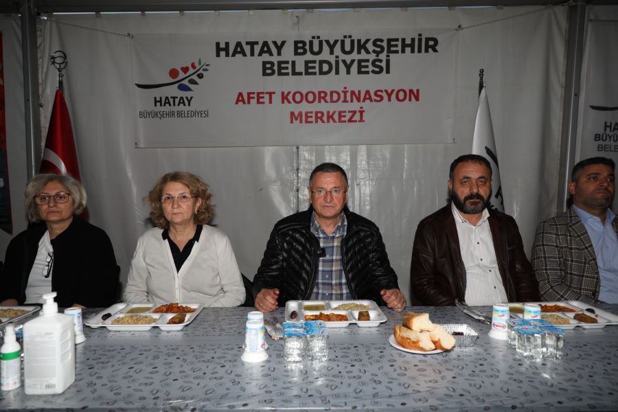 LÜTFÜ SAVAŞ: HATAY’A DESTEK VEREN HERKESE VE PERSONELİMİZE TEŞEKKÜR EDERİM