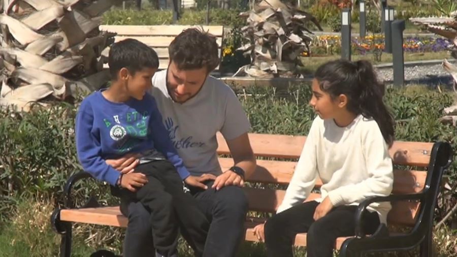 ÇADIR KENTTE DEPREMZEDEYE PSİKOLOJİK DESTEK