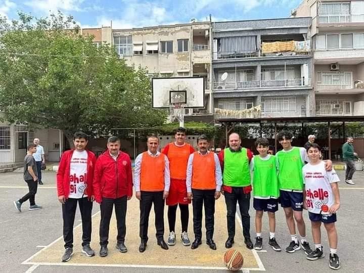 KAYMAKAM DEMİRYÜREK, GENÇLERE UMUT OLDU