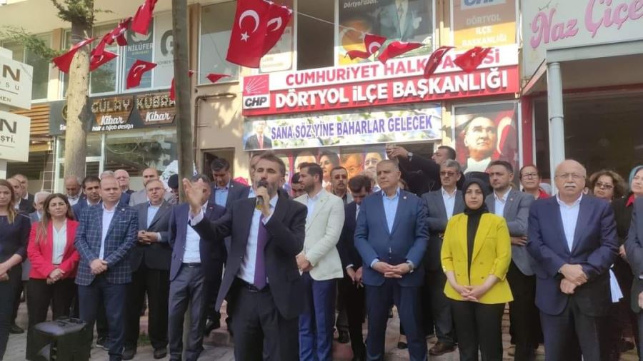 SERKAN TOPAL’A GİTTİĞİ HERYERDE İLGİ ODAĞI OLUYOR