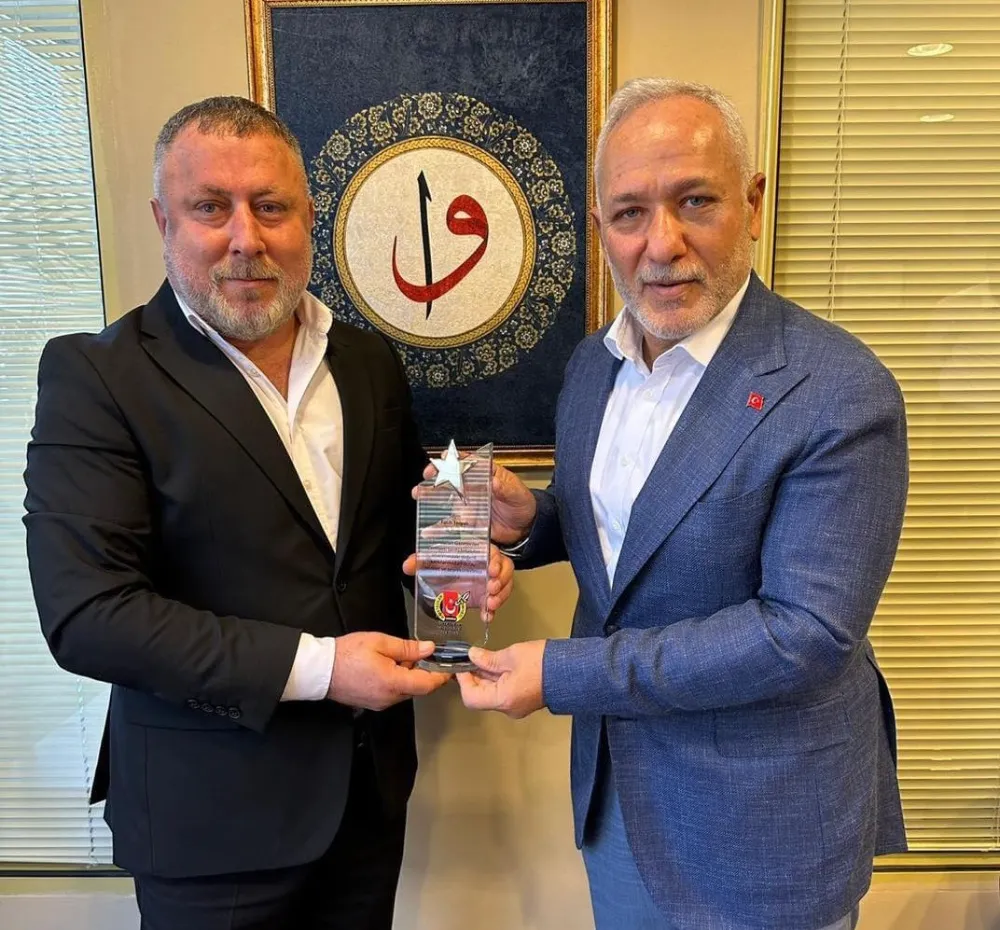 İGC’DEN İŞ İNSANI FATİH TOSYALIYA TEŞEKKÜR PLAKETİ