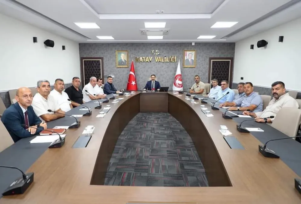 VALİ MASATLI ANTAKYALI MUHTARLARI KABUL ETTİ