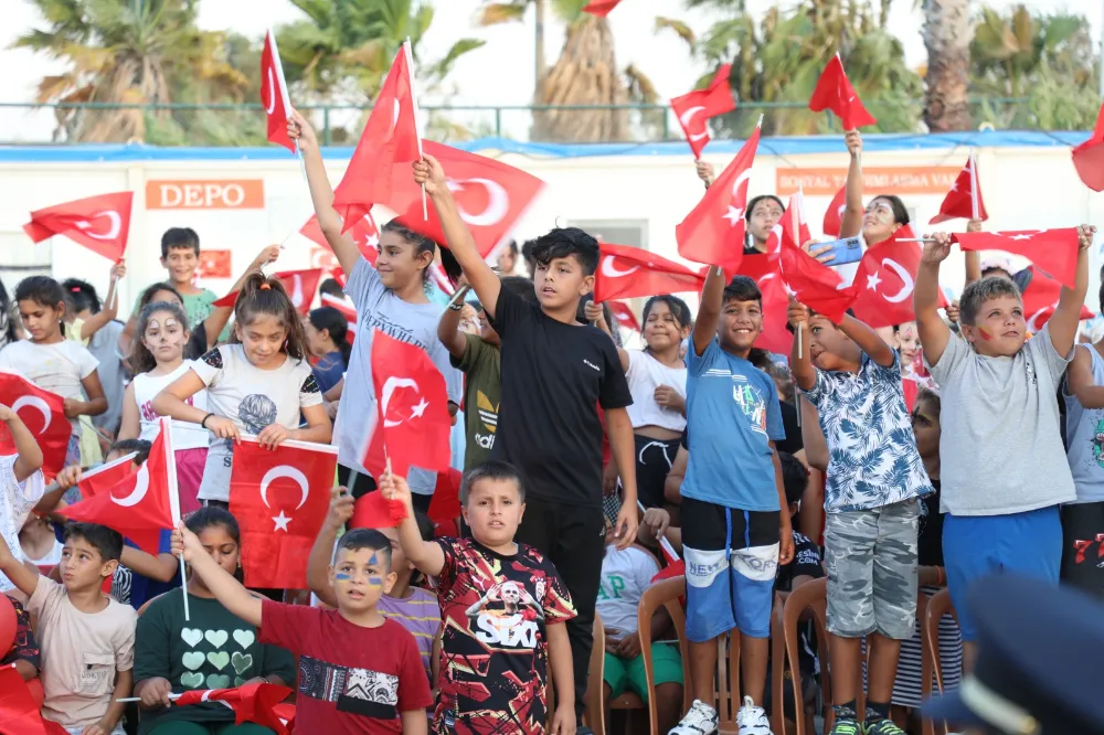 HBB ÇOCUKLARLA ZAFER BAYRAMI’NI KUTLADI