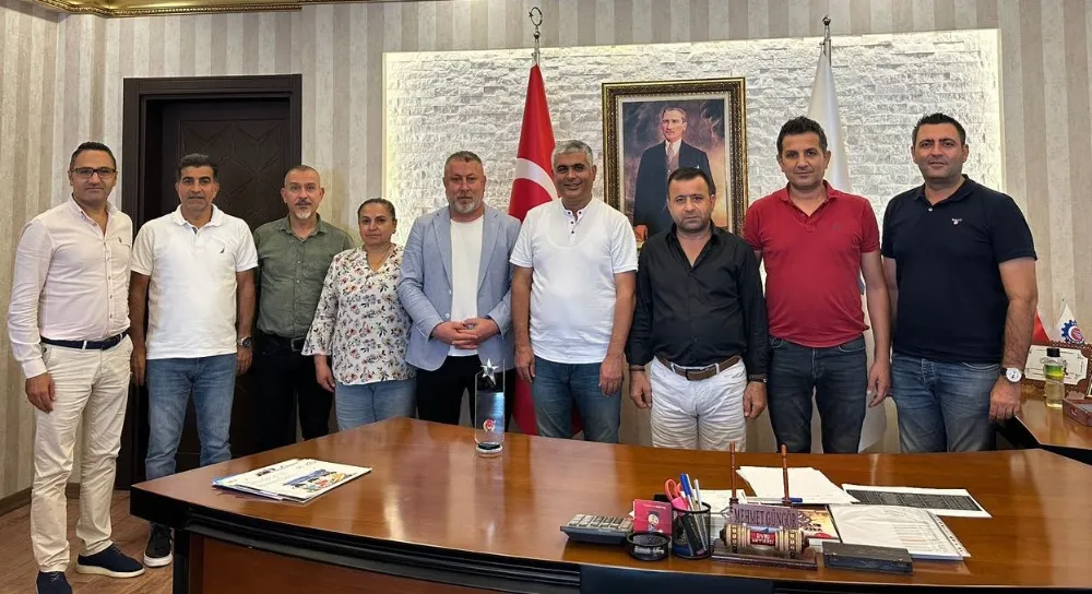 İGC’DEN ÖZÇELİK-İŞ SENDİKASI’NA ZİYARET VE PLAKET SUNUMU