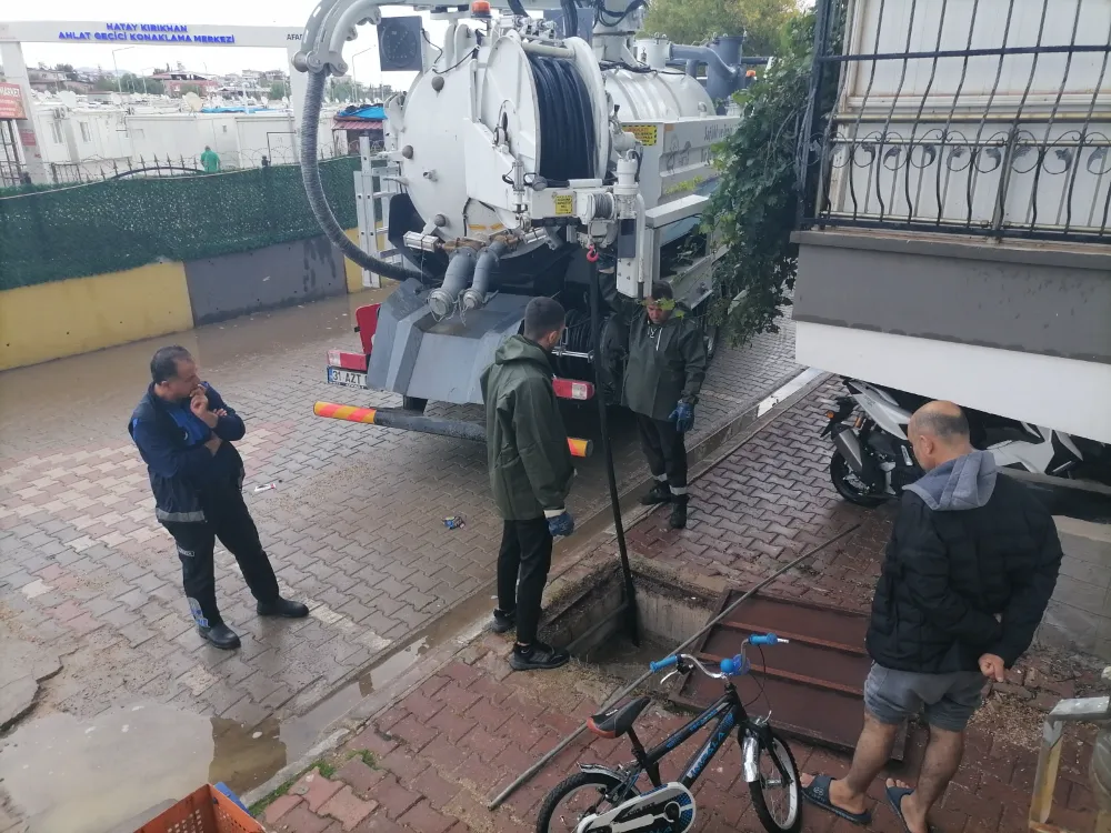 HATSU EKİPLERİ ŞİDDETLİ YAĞIŞLARA KARŞI TEYAKKUZDA 