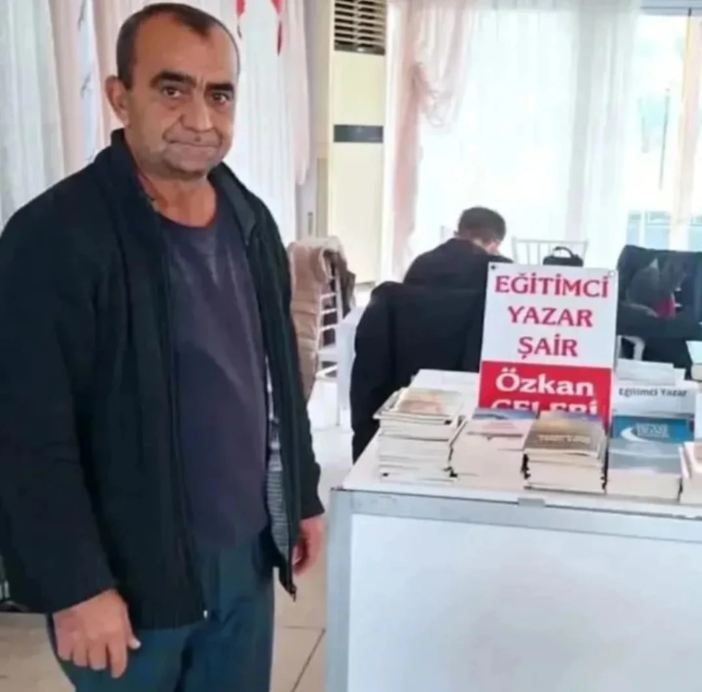 ÖĞRENCELİR HASTANEDEKİ ÖĞRETMENLERİNİ DUYGULANDIRDI
