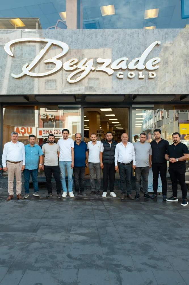 HAMZA ÇANKIR GÖNÜL DOSTLARIYLA KAHVALTIDA BİRARAYA GELDİ