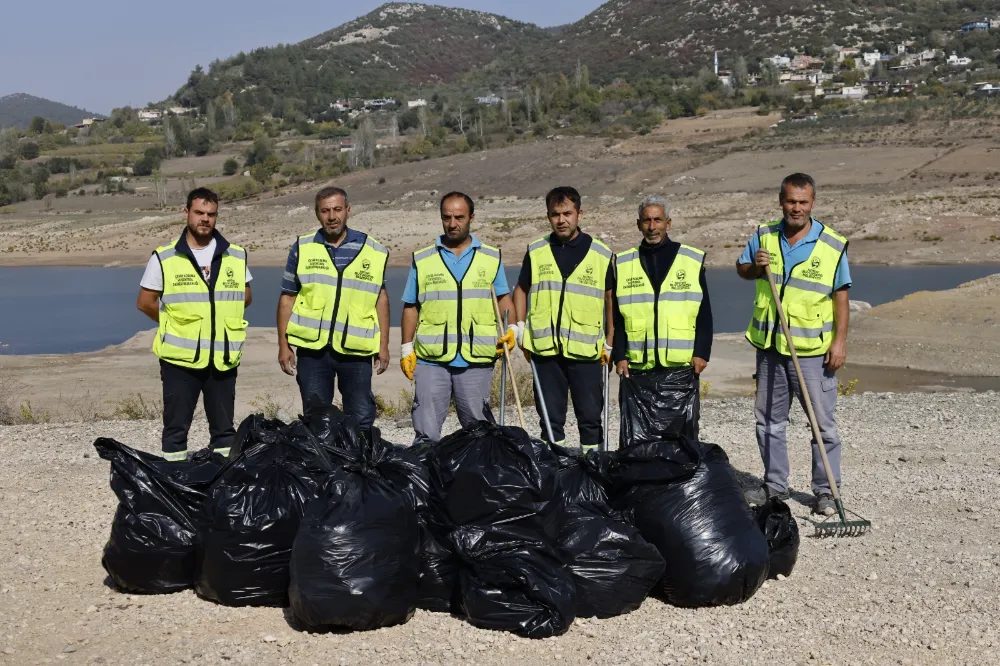 YAYLADAĞI BARAJI’NDA TEMİZLİK ÇALIŞMASI