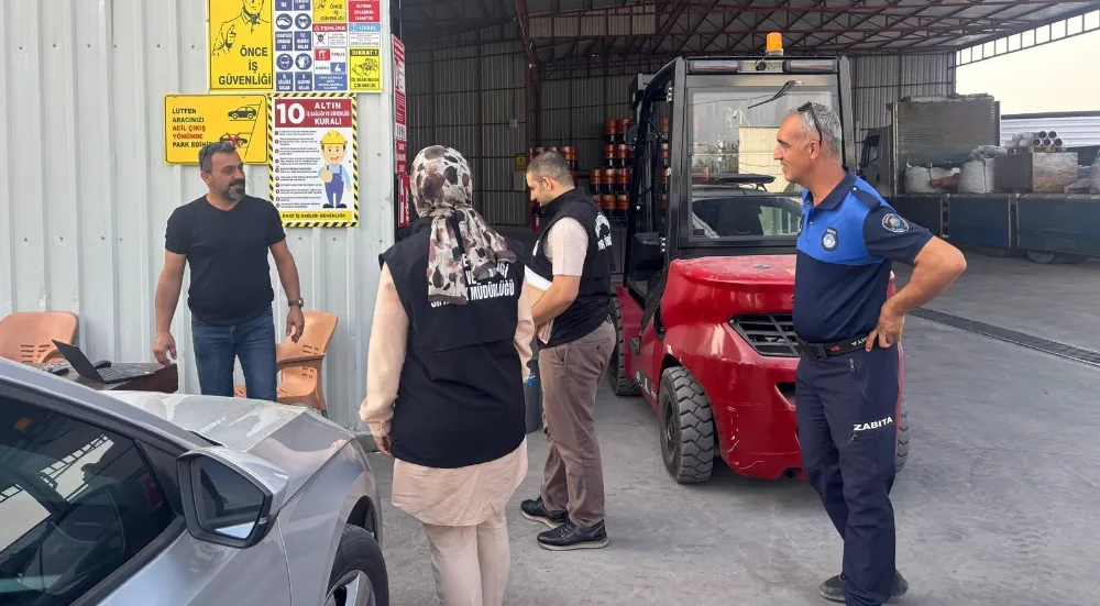 DÖRTYOL BELEDİYESİ RUHSAT DENETİMİVE İLAÇLAMA ÇALIŞMALARI GERÇEKLEŞTİRDİ