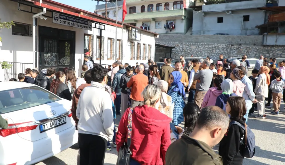 BÜYÜKŞEHİR GENÇLERİ BİLİME YÖNLENDİRİYOR