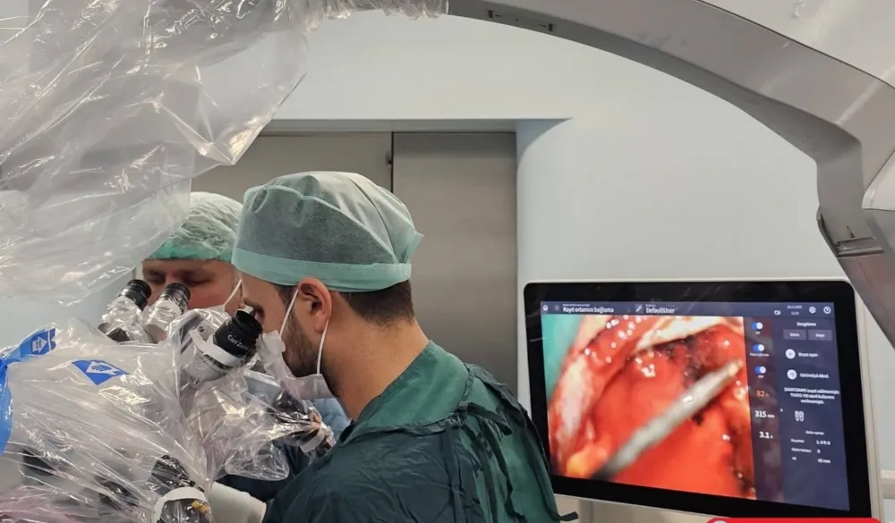 DÖRTYOL DEVLET HASTANESİ’NDE İLKKEZ MİKROCERRAHİ TEKNİKLE BEYİN TÜMÖRÜ AMELİYATI BAŞARIYLA GERÇEKLEŞTİRİLDİ