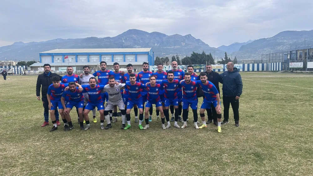 PAYAS DEMİR SPOR GENÇLERLE GÜLÜYOR