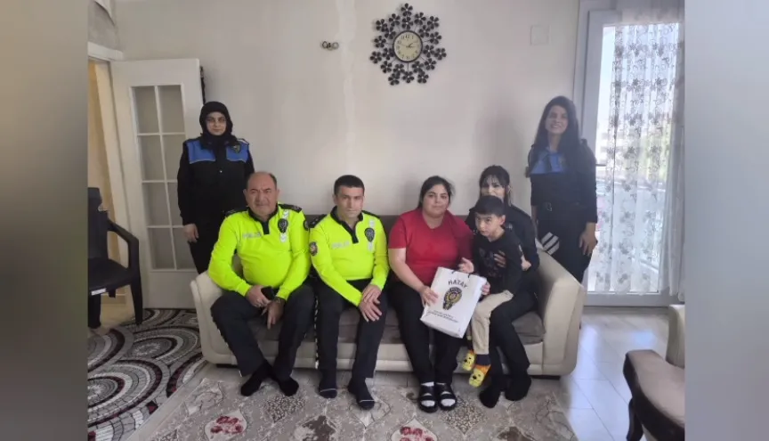 MOTOSİKLET MAGANDANIN EGSOZ SESİNDEN KORKAN BERKAY’A POLİSLER MORAL OLDU