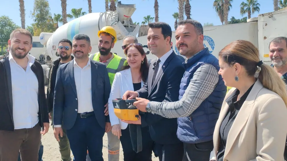 ERZİN BELEDİYE DÜĞÜN SALONU TEMELİ KURBAN KESİLİP DUALARLA ATILDI!