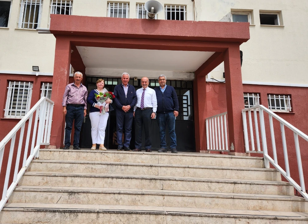 ÖZEL İSTANBUL AVRASYA HASTANESİ KURUCULARINDAN ECZ. NERMİN URLU VE OPR. DR. HÜSEYİN URLU ÇİFTİ KARİYER YOLCULUKLARINI DÖRTYOL ATATÜRK ANADOLU LİSESİ ÖĞRECİLERİYLE PAYLAŞTI