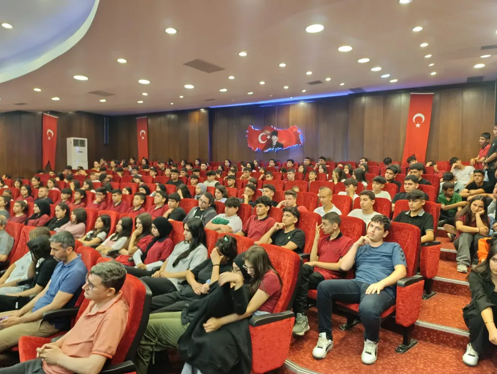 DÖRTYOL TİCARET VE MESLEKİ TEKNİK ANADOLU LİSESİ ÖĞRENCİLERİNE TÜBİTAK BİLİM SÖYLEŞİSİ