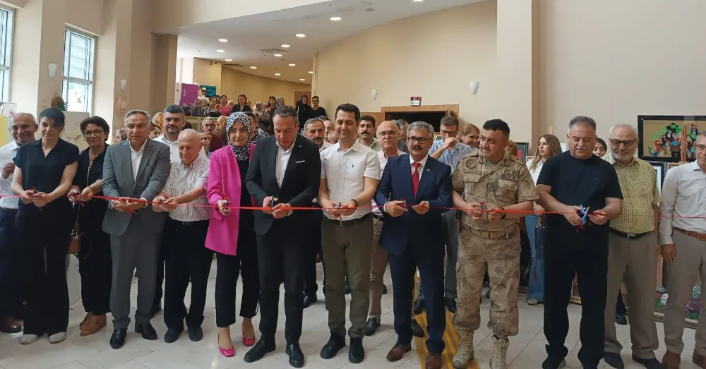 ERZİN’DE HALK EĞİTİM MERKEZİ YIL SONU SERGİSİ 