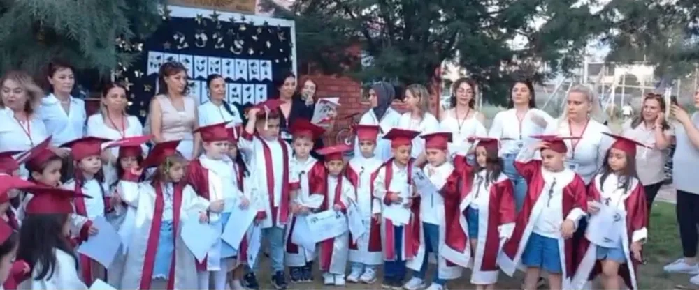 DÖRTYOL ÇİLEK ÇOCUK AKADEMİ YILI YILSONU PROGRAMI DÜZENLEDİ