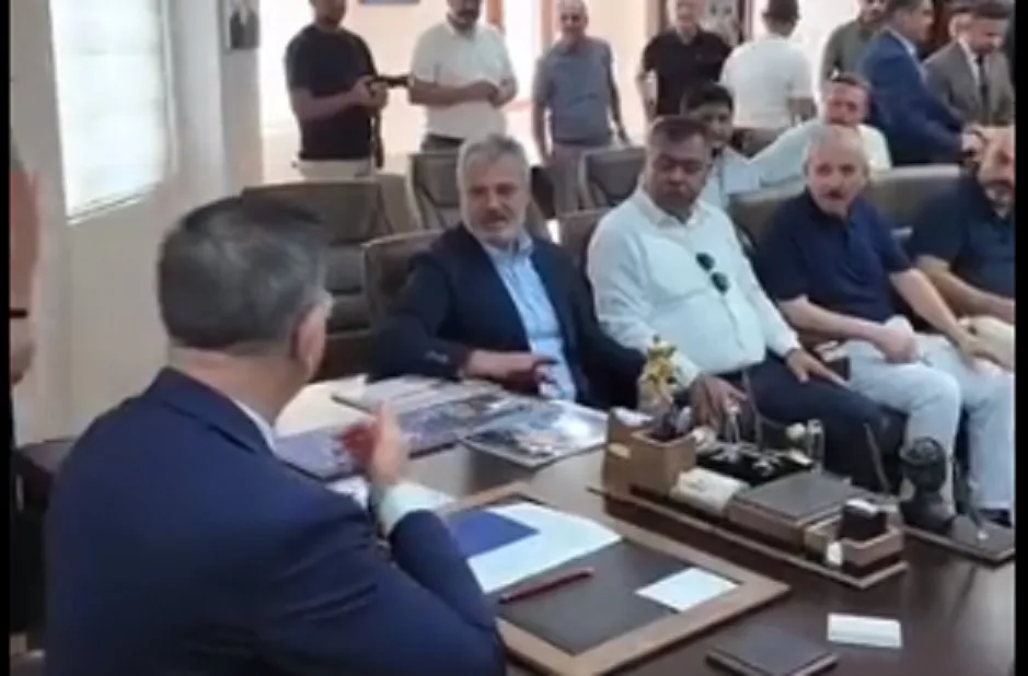 HATAY BÜYÜKŞEHİR BELEDİYE BAŞKANI MEHMET ÖNTÜRK, DÖRTYOL BELEDİYESİNİ ZİYARET ETTİ