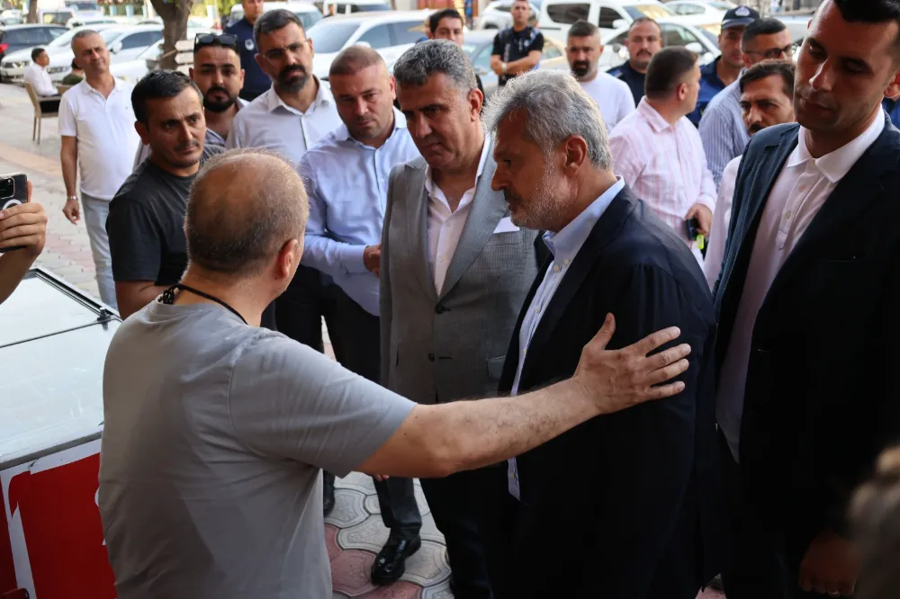 HATAY BÜYÜKŞEHİR BELEDİYE BAŞKANI ÖNTÜRK, PAYAS ESNAFINI ZİYARET ETTİ
