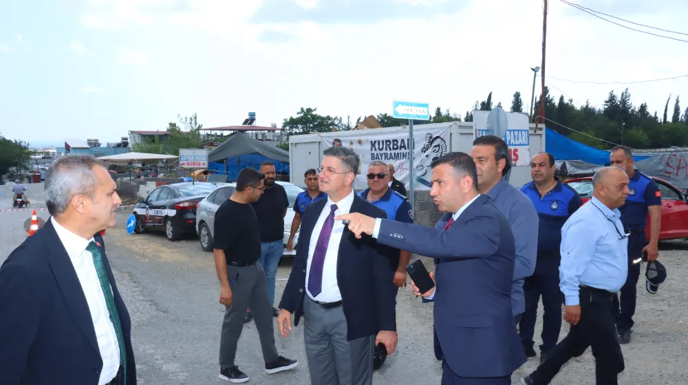 BELEDİYE’DEN KURBAN PAZARI ALANINA TRAFİK DÜZENLEMESİ