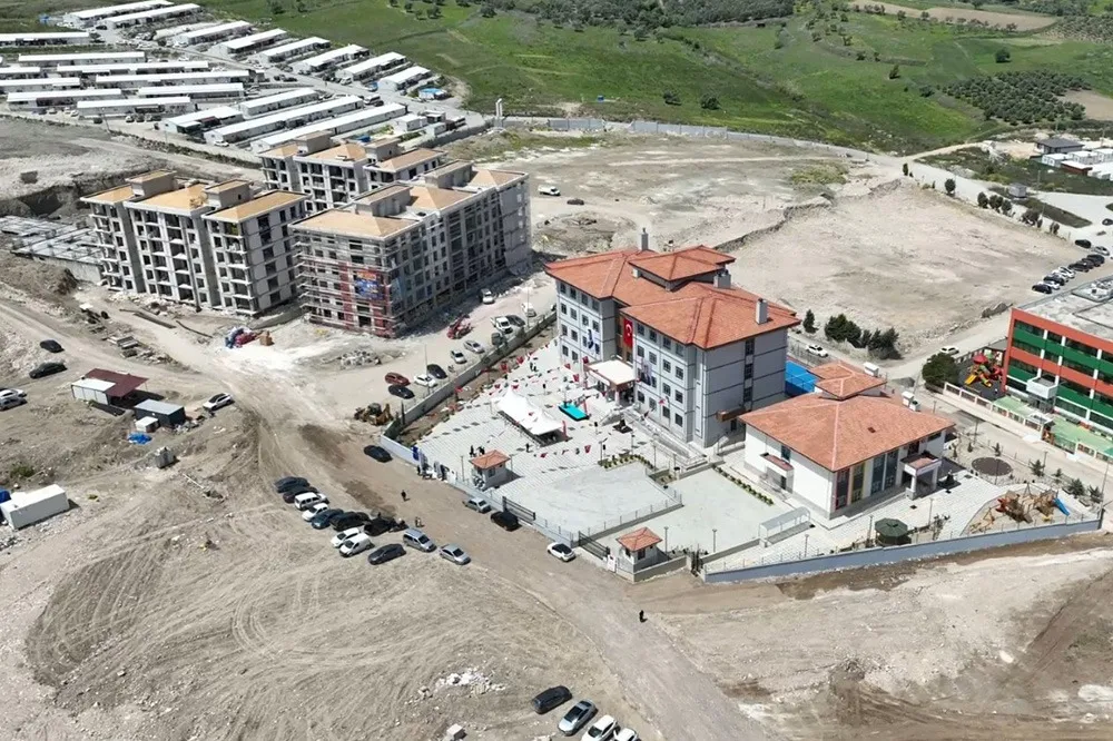HATAY, EĞİTİMLE AYAĞA KALKIYOR