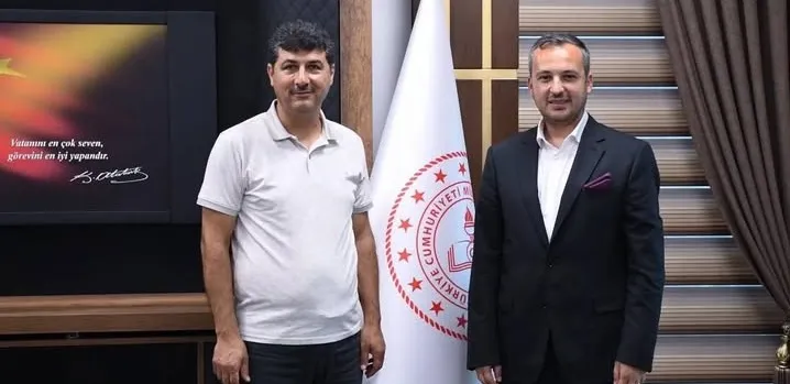 ARSUZ TED KOLEJİ’NDEN MİLLİ EĞİTİM MÜDÜRÜ YANMAZ’A ZİYARET…