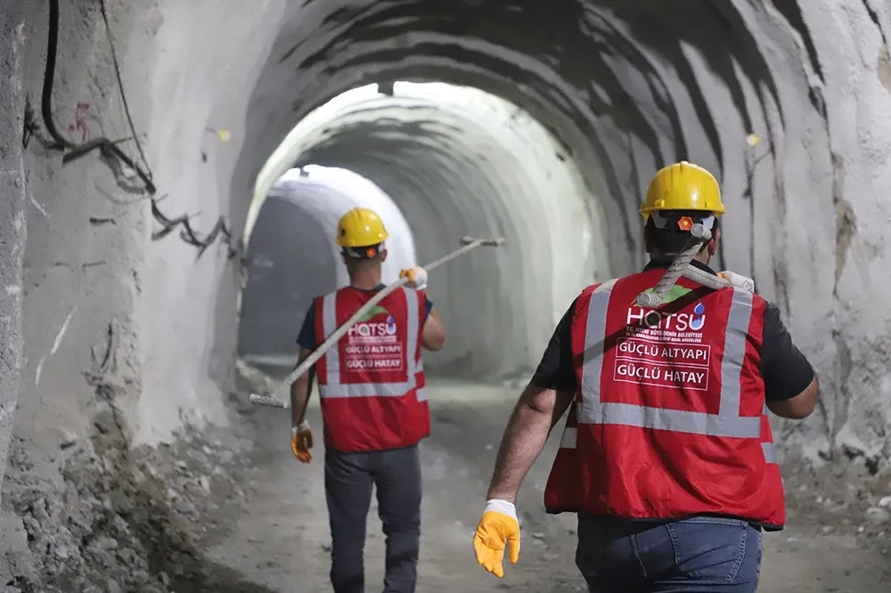 TÜRKİYE’NİN EN BÜYÜK ATIK SU TÜNELİ HATAY’DA İNŞA EDİLİYOR