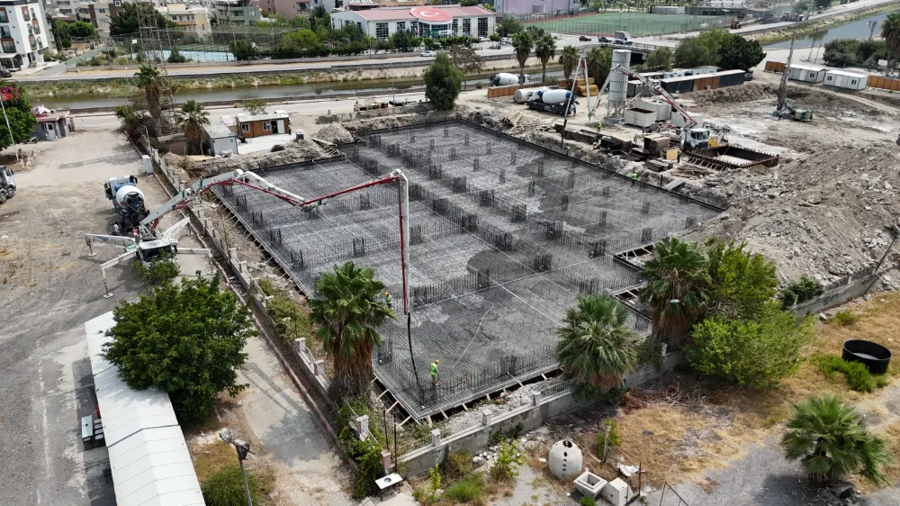 HBB’DEN İSKENDERUN’A OLİMPİK HAVUZ VE KAPALI SPOR SALONU