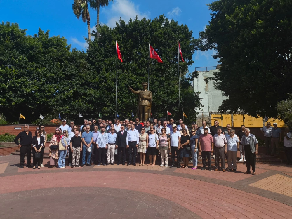 CUMHURİYET HALK PARTİSİ 102. KURULUŞ YIL DÖNÜMÜNÜN GURURUNU YAŞIYOR 